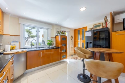 Apartamento T7 para Venda em Faro (Sé e São Pedro)