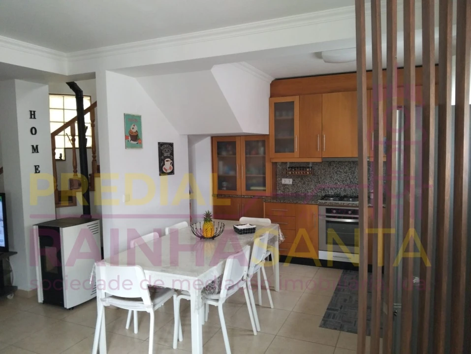 Moradia T3 para Venda em Buarcos Foto 4