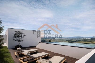 Terreno para Venda em Santa Maria, São Pedro e Sobral da Lagoa