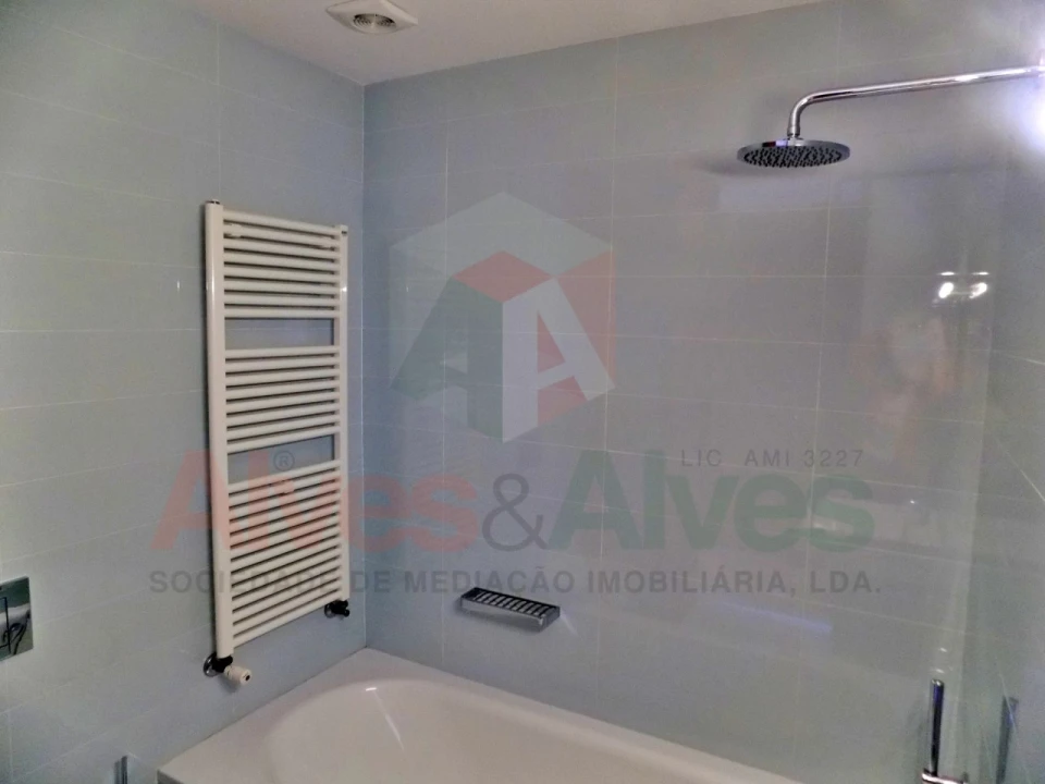 Moradia T4 para Venda em Matosinhos e Leça da Palmeira Foto 16