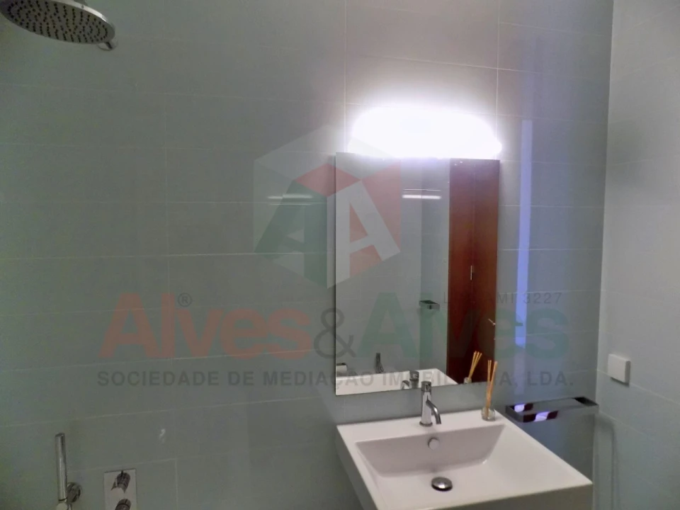 Moradia T4 para Venda em Matosinhos e Leça da Palmeira Foto 17