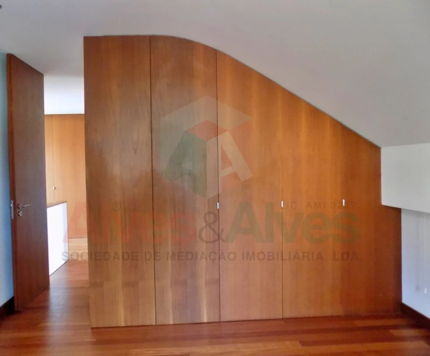 Moradia T4 para Venda em Matosinhos e Leça da Palmeira Foto 25