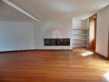 Moradia T4 para Venda em Matosinhos e Leça da Palmeira