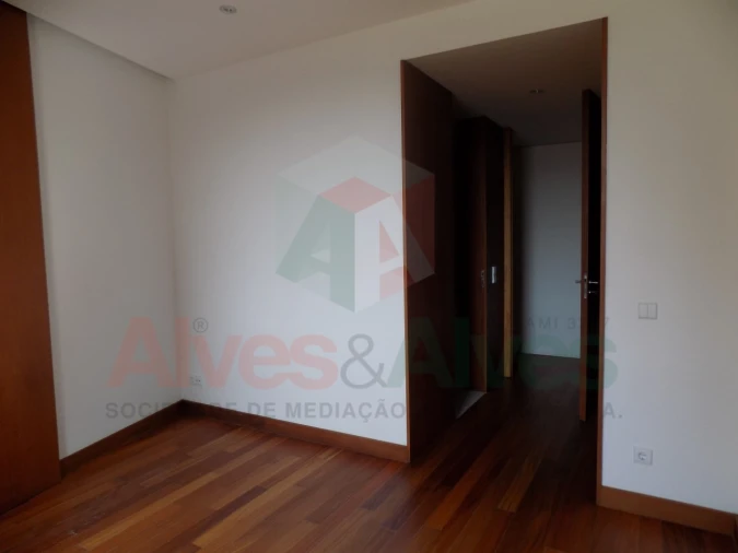 Moradia T4 para Venda em Matosinhos e Leça da Palmeira Foto 15