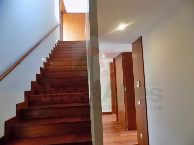 Moradia T4 para Venda em Matosinhos e Leça da Palmeira Foto 18