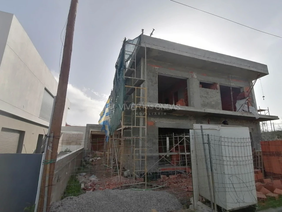 Moradia T4 para Venda em Seixal, Arrentela e Aldeia de Paio Pires Foto 33