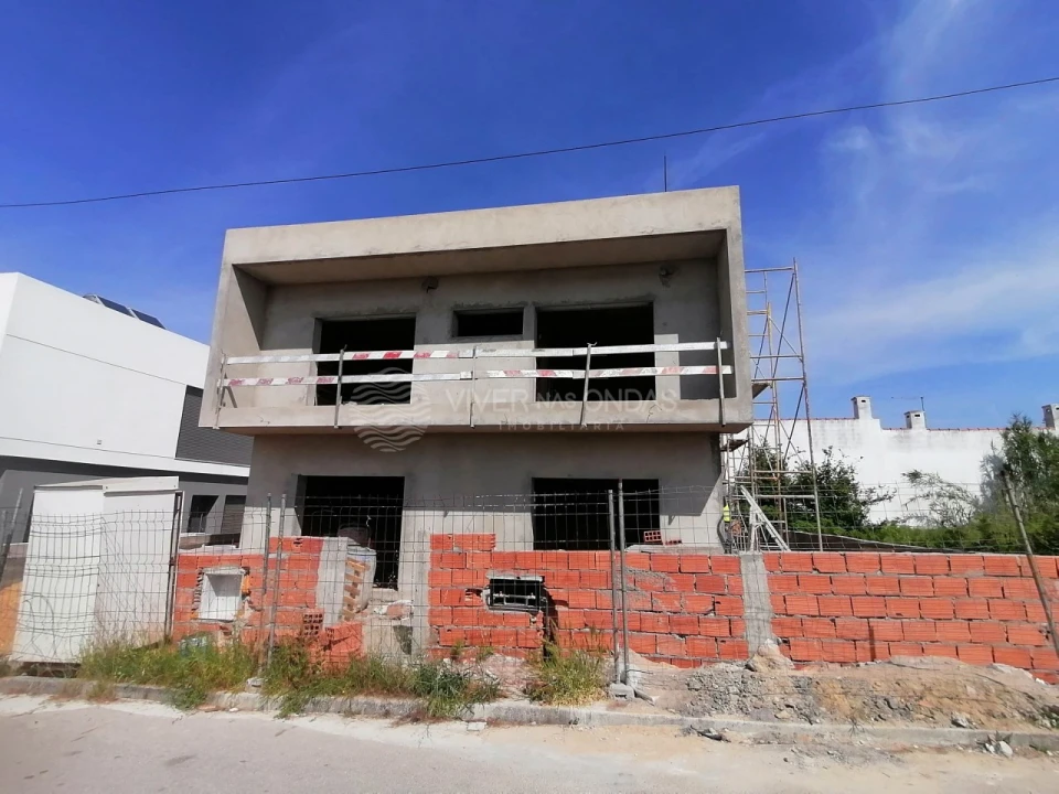 Moradia T4 para Venda em Seixal, Arrentela e Aldeia de Paio Pires Foto 36