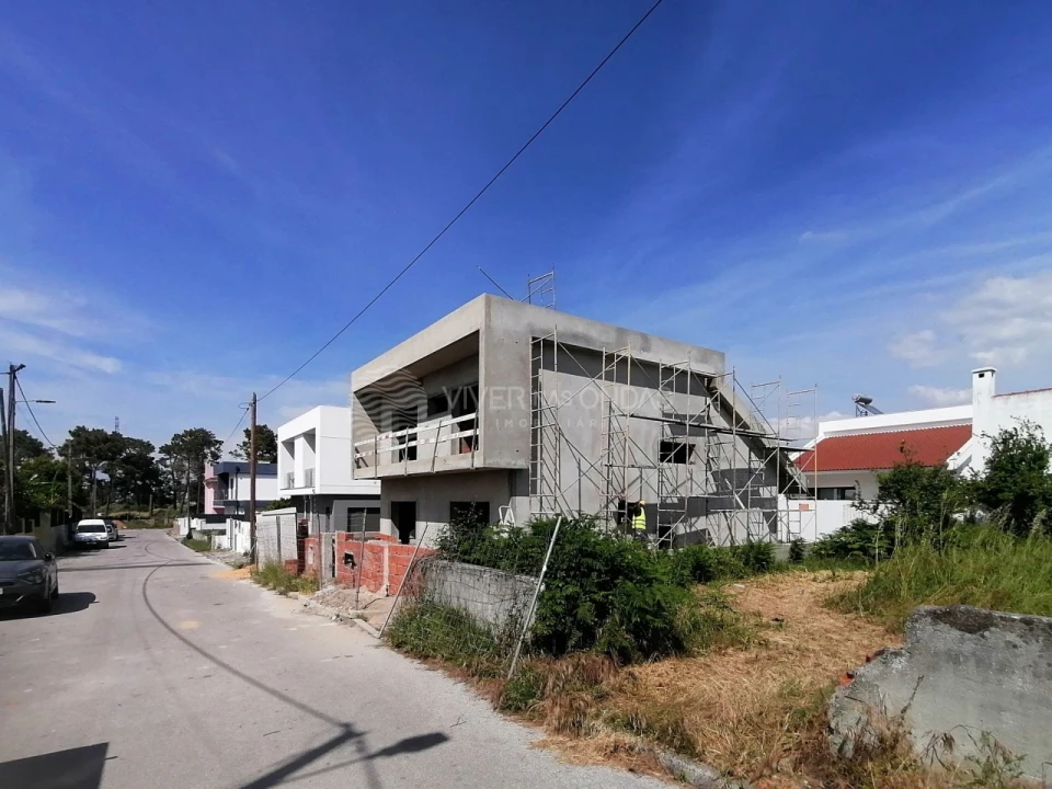 Moradia T4 para Venda em Seixal, Arrentela e Aldeia de Paio Pires Foto 37