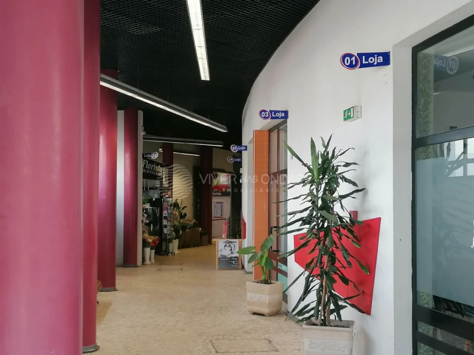 Moradia T4 para Venda em Seixal, Arrentela e Aldeia de Paio Pires Foto 44