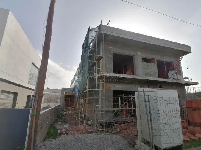 Moradia T4 para Venda em Seixal, Arrentela e Aldeia de Paio Pires Foto 33