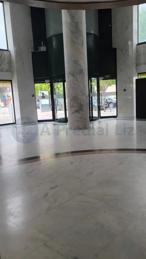Escritório para Arrendamento em Avenidas Novas