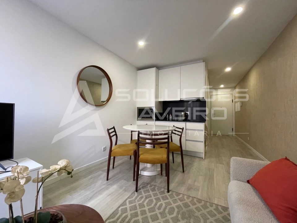 Apartamento T1 para Venda em Glória e Vera Cruz Foto 2