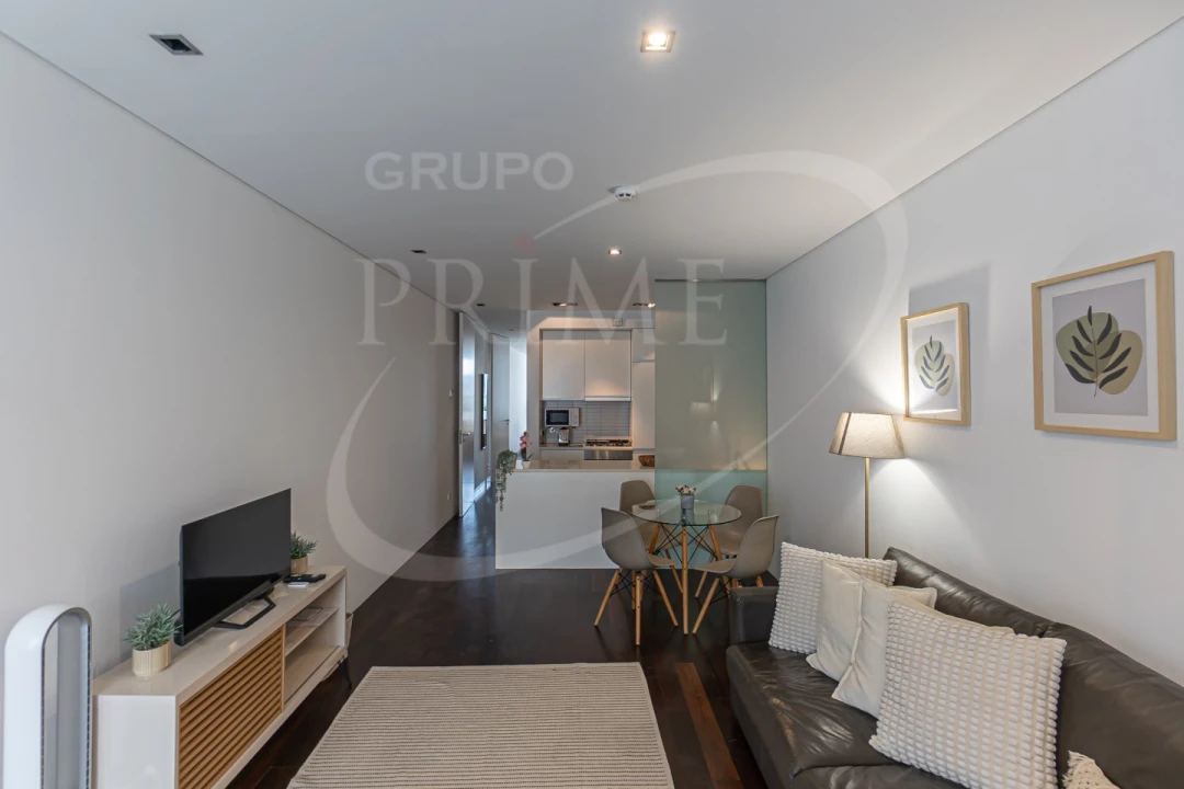 Apartamento T1 para Venda em Cedofeita, Santo Ildefonso, Sé, Miragaia, São Nicolau e Vitória Foto 5