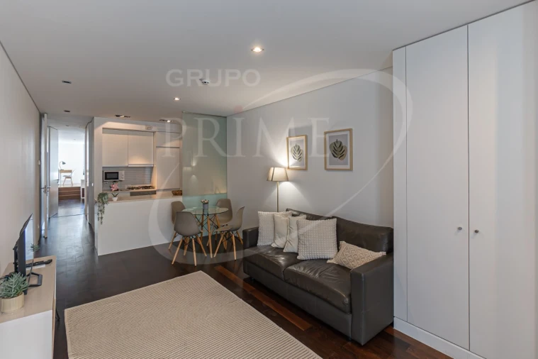 Apartamento T1 para Venda em Cedofeita, Santo Ildefonso, Sé, Miragaia, São Nicolau e Vitória Foto 6