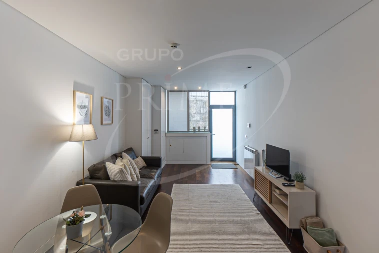 Apartamento T1 para Venda em Cedofeita, Santo Ildefonso, Sé, Miragaia, São Nicolau e Vitória Foto 9