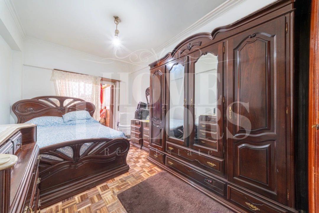 Apartamento T2 para Venda em Agualva e Mira-Sintra Foto 5