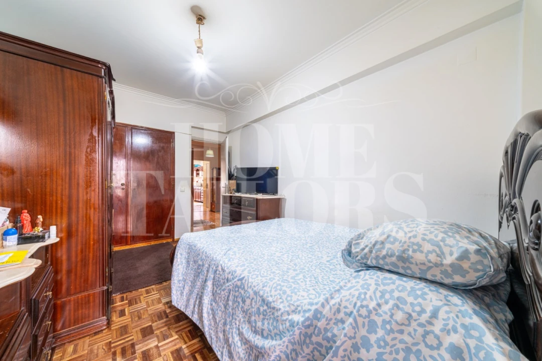 Apartamento T2 para Venda em Agualva e Mira-Sintra Foto 7