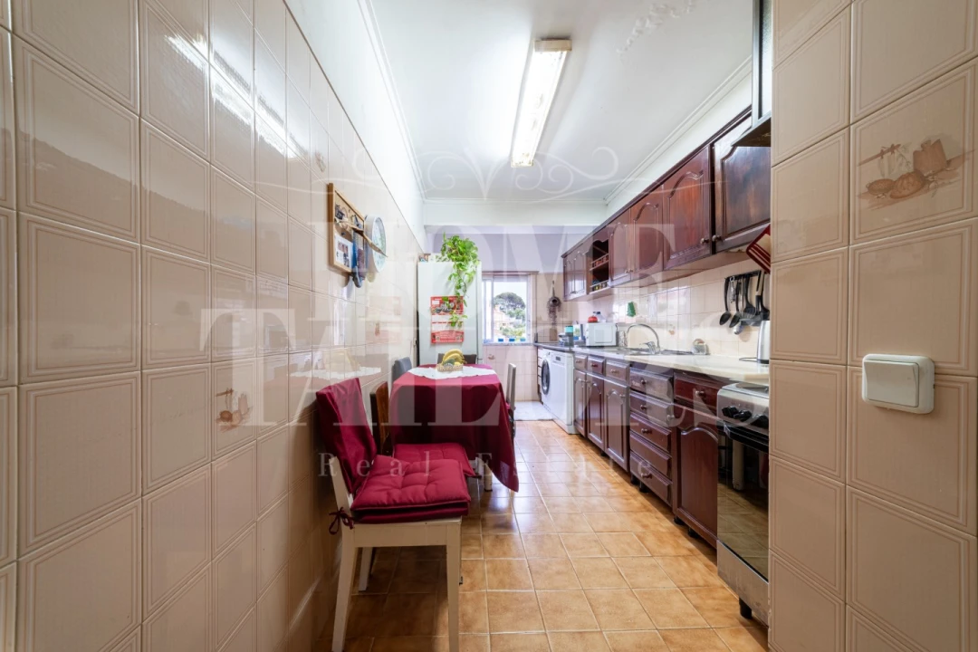 Apartamento T2 para Venda em Agualva e Mira-Sintra Foto 13