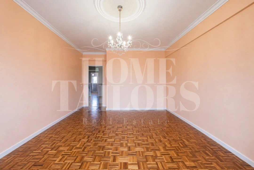 Apartamento T2 para Venda em Agualva e Mira-Sintra Foto 4