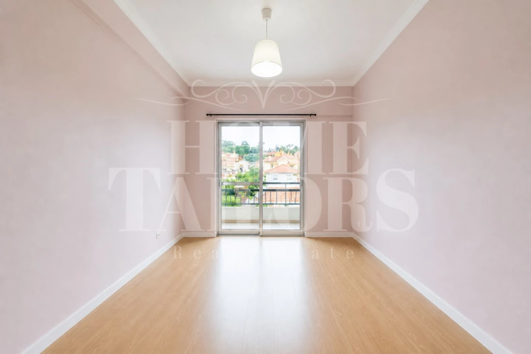 Apartamento T2 para Venda em Agualva e Mira-Sintra Foto 11