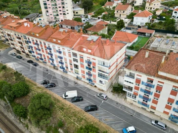 Apartamento T2 para Venda em Agualva e Mira-Sintra