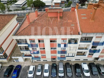 Apartamento T2 para Venda em Agualva e Mira-Sintra