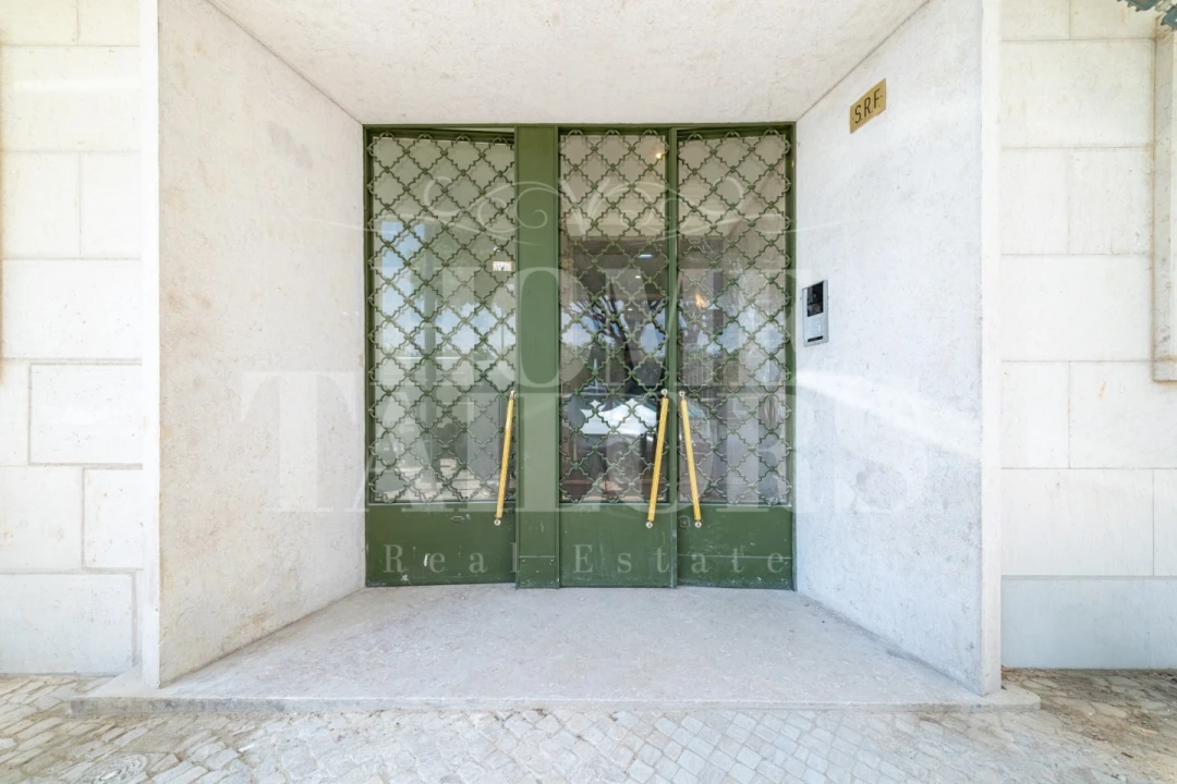 Apartamento T2 para Venda em Campolide Foto 11