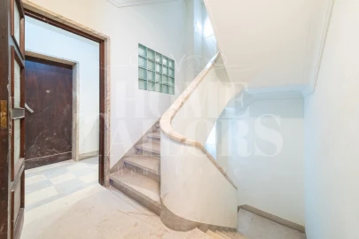 Apartamento T2 para Venda em Campolide