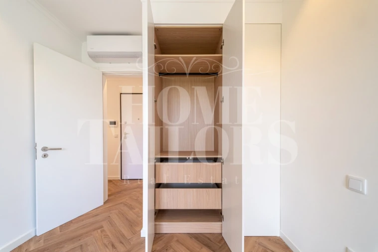 Apartamento T2 para Venda em Campolide Foto 6