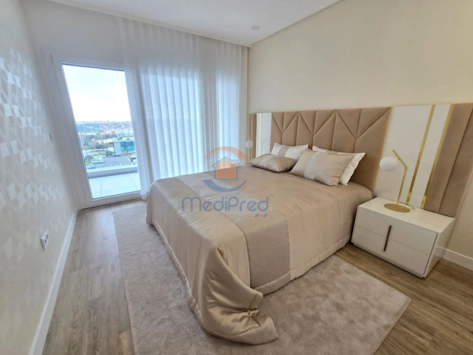 Apartamento T3 para Venda em Pontinha e Famões Foto 17