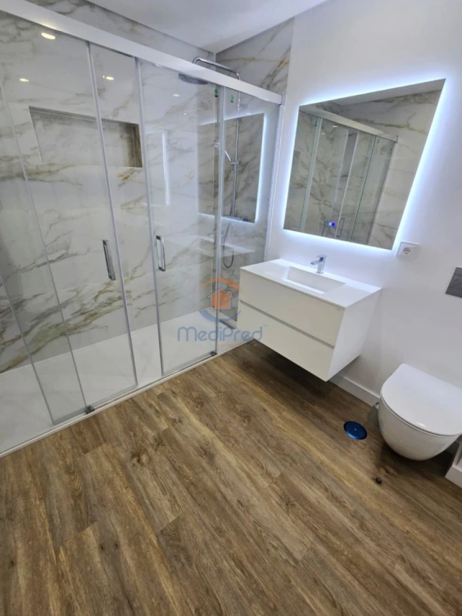 Apartamento T3 para Venda em Pontinha e Famões Foto 29