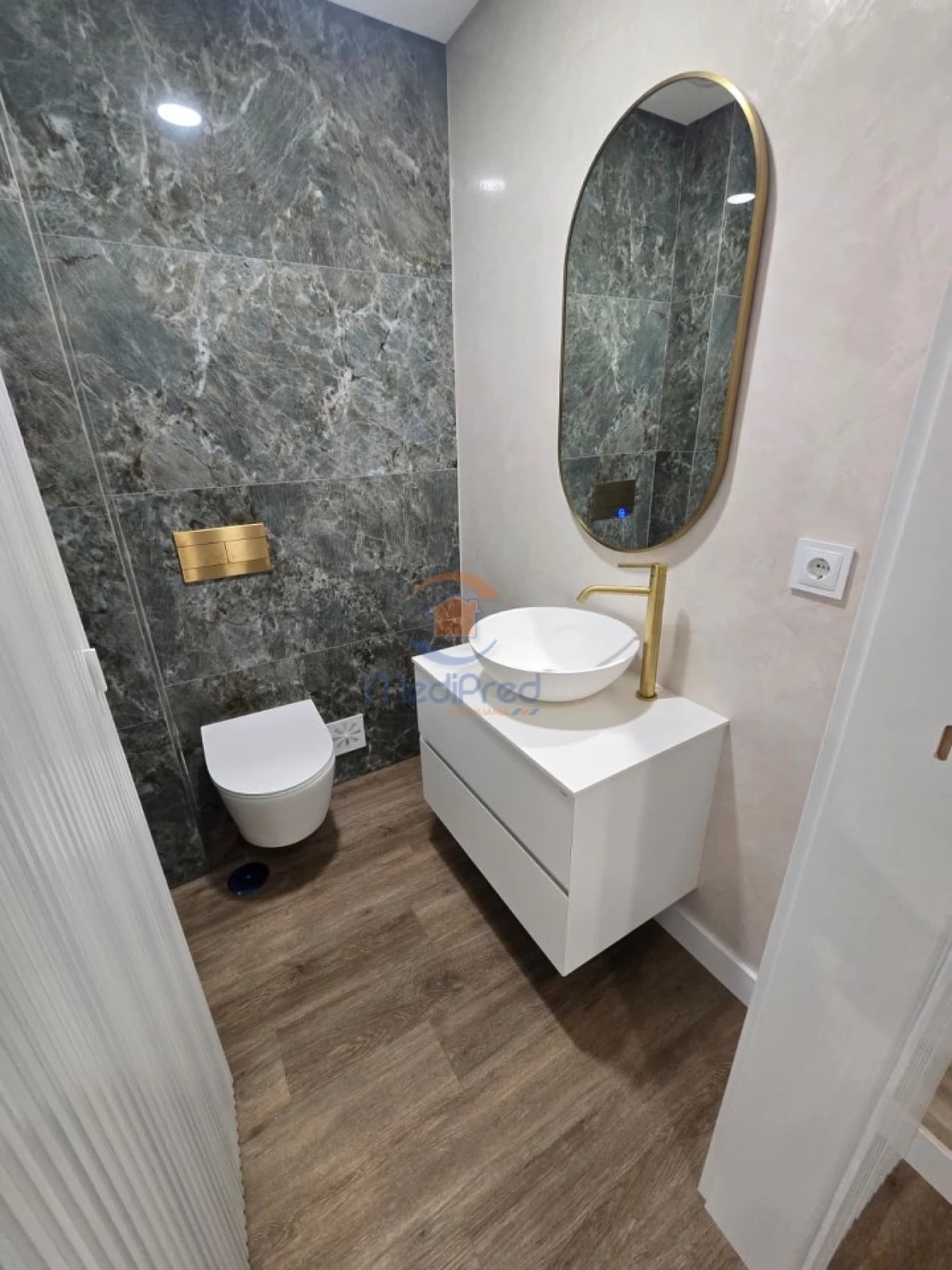 Apartamento T2 para Venda em Pontinha e Famões Foto 8