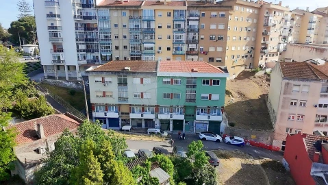 Apartamento T2 para Venda em Sacavém e Prior Velho