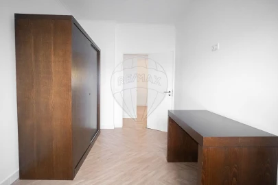 Apartamento T2 para Venda em Sacavém e Prior Velho