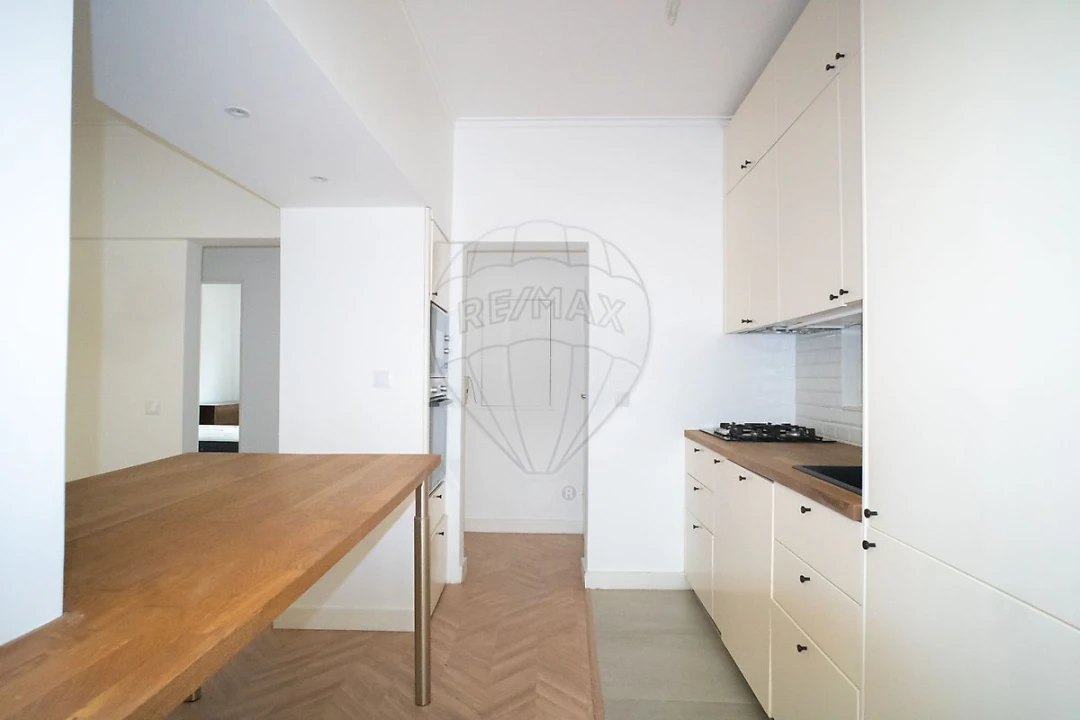 Apartamento T2 para Venda em Sacavém e Prior Velho Foto 10