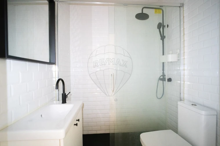 Apartamento T2 para Venda em Sacavém e Prior Velho Foto 5