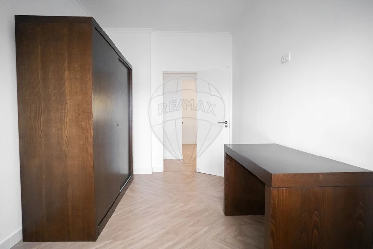 Apartamento T2 para Venda em Sacavém e Prior Velho Foto 11