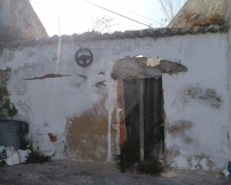 Moradia T1 para Venda em Vale de Santarem