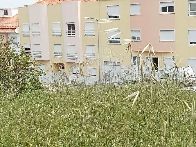 Terreno para Venda em Encosta do Sol