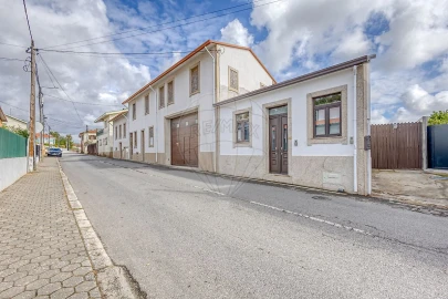 Moradia T3 para Venda em São Miguel do Souto e Mosteirô