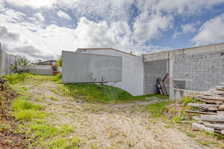Moradia T3 para Venda em São Miguel do Souto e Mosteirô Foto 26