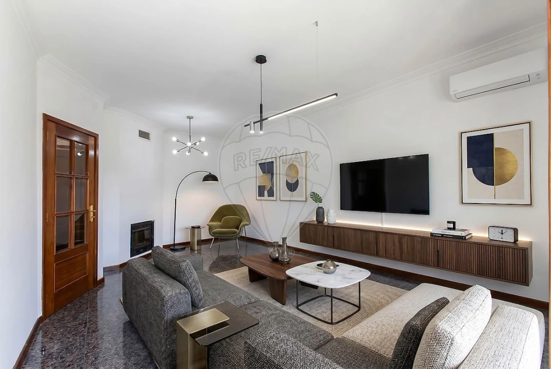 Apartamento T1 para Arrendamento em Mafamude e Vilar do Paraíso Foto 10