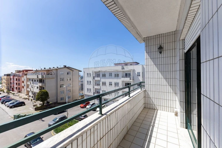 Apartamento T1 para Arrendamento em Mafamude e Vilar do Paraíso Foto 12