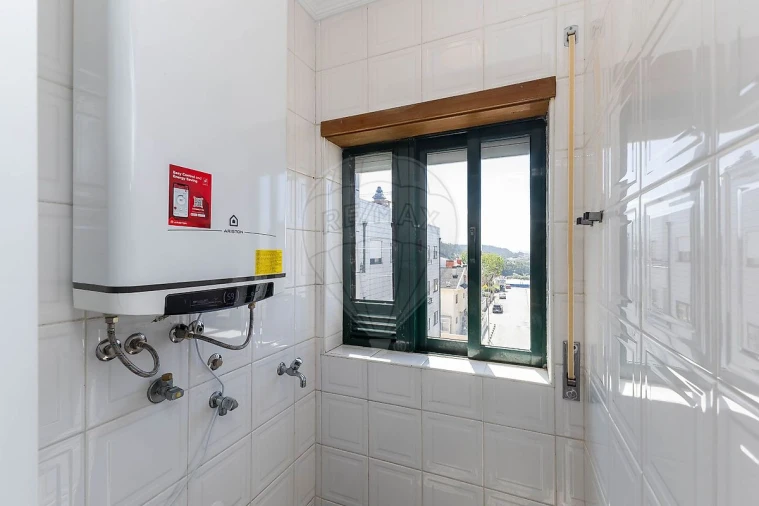 Apartamento T1 para Arrendamento em Mafamude e Vilar do Paraíso Foto 19