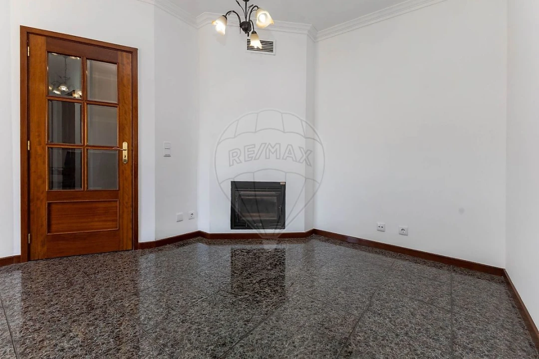Apartamento T1 para Arrendamento em Mafamude e Vilar do Paraíso Foto 9