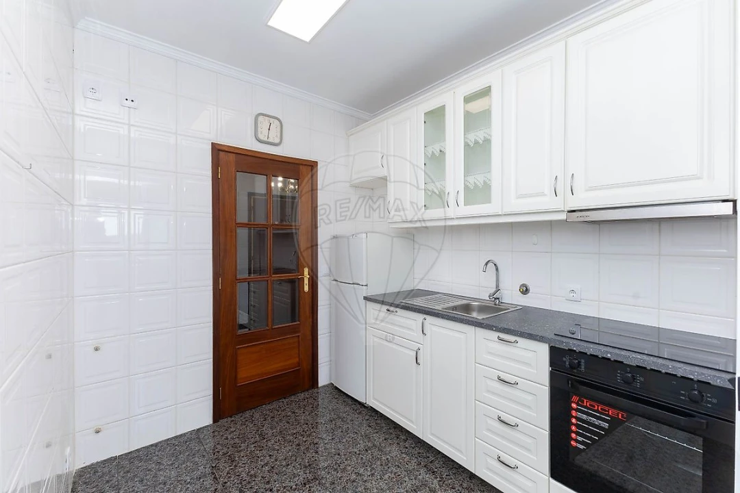 Apartamento T1 para Arrendamento em Mafamude e Vilar do Paraíso Foto 18
