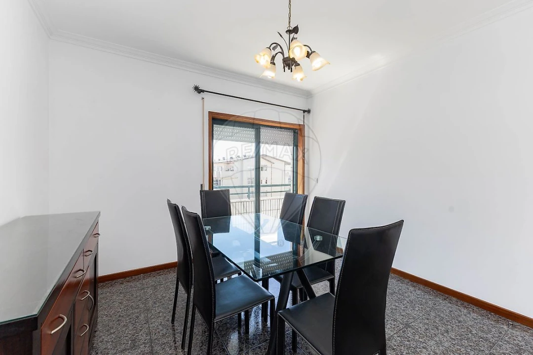 Apartamento T1 para Arrendamento em Mafamude e Vilar do Paraíso Foto 8