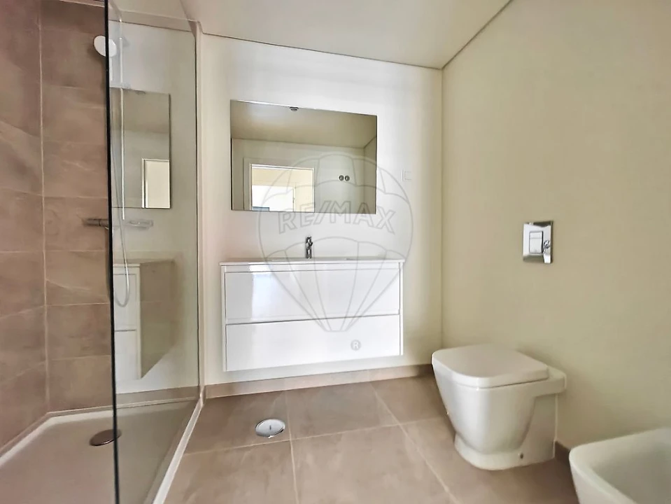 Apartamento T3 para Venda em Algés, Linda-A-Velha e Cruz Quebrada-Dafundo Foto 19