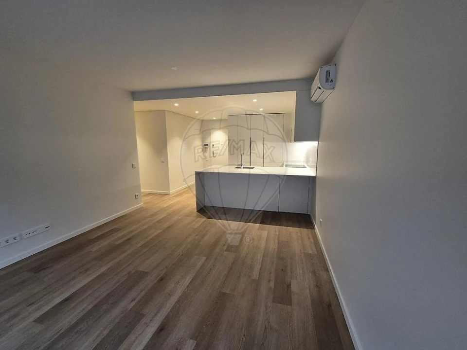 Apartamento T3 para Venda em Algés, Linda-A-Velha e Cruz Quebrada-Dafundo Foto 11