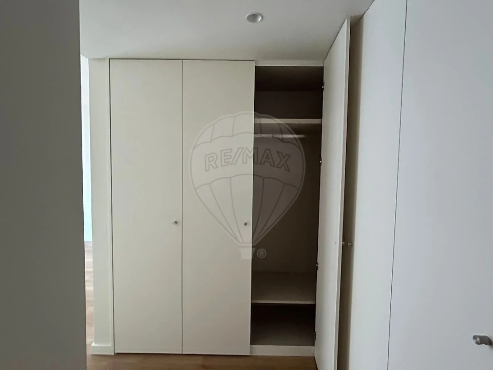 Apartamento T3 para Venda em Algés, Linda-A-Velha e Cruz Quebrada-Dafundo Foto 13
